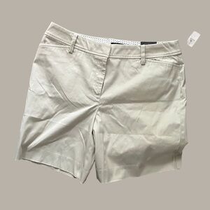 Women's Classic 7 Inch Shorts